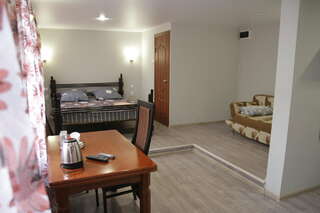 Гостевой дом На Малине Краснодар Стандартный четырехместный номер-1